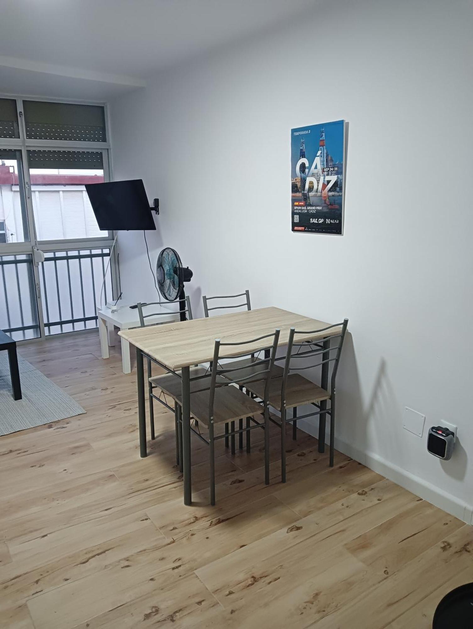2 Bedroom In *