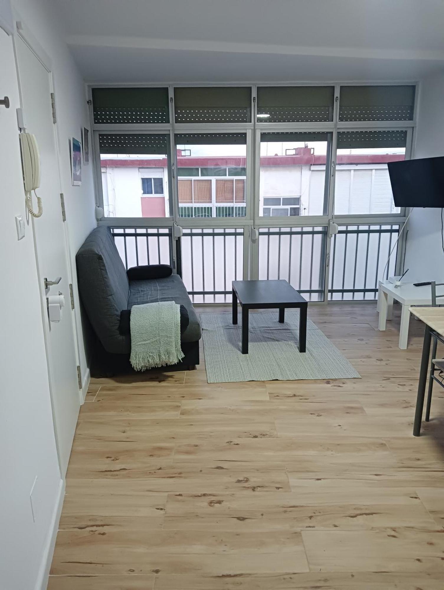 2 Bedroom In San Fernando